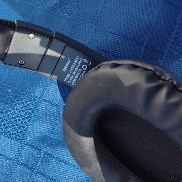 Vivatar Black and White Gaming Headset NWOT - Picture 2 of 3